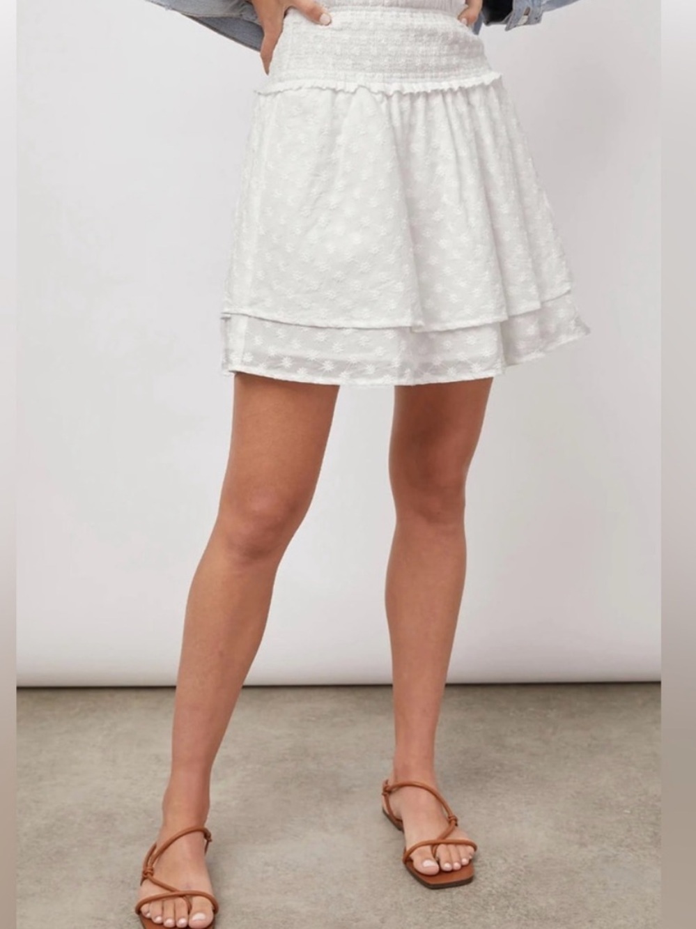 Rails White Embroidered Daisies Addison Skirt Size medium
